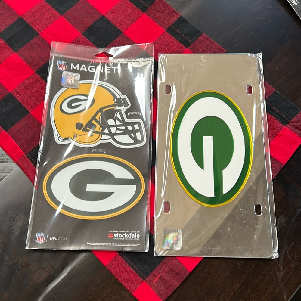 NEW Greenbay Packers License Plate and Magnets